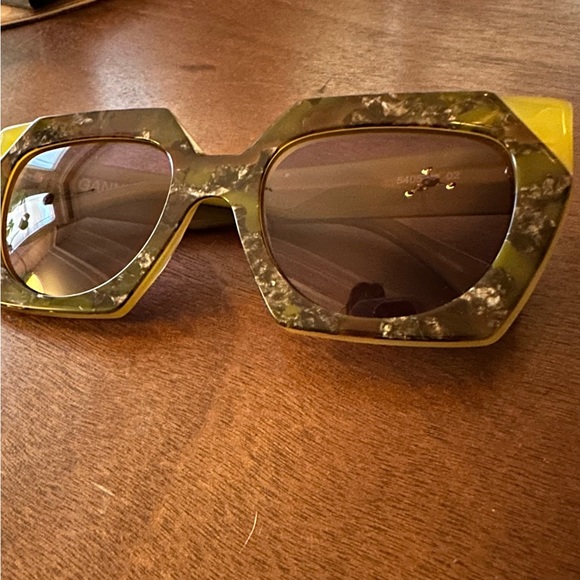 GANNI Oversized Sunglasses brown/green Tortoise NWOT with Case - Picture 2 of 7